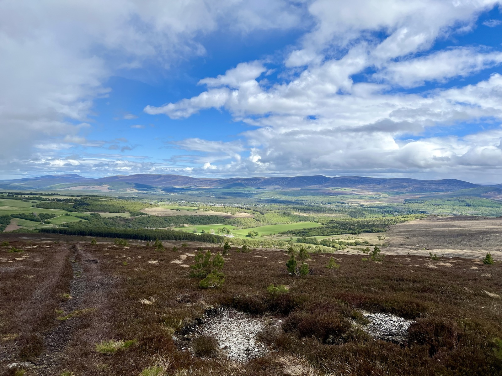 Looking down into Glenbeg